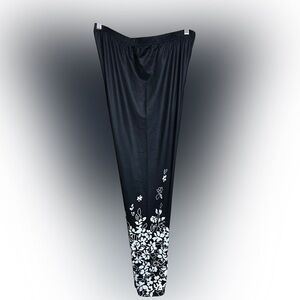 JustFashionNow Women’s Black Floral High Waist Leggings